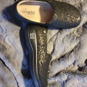Alegria nursing shoes